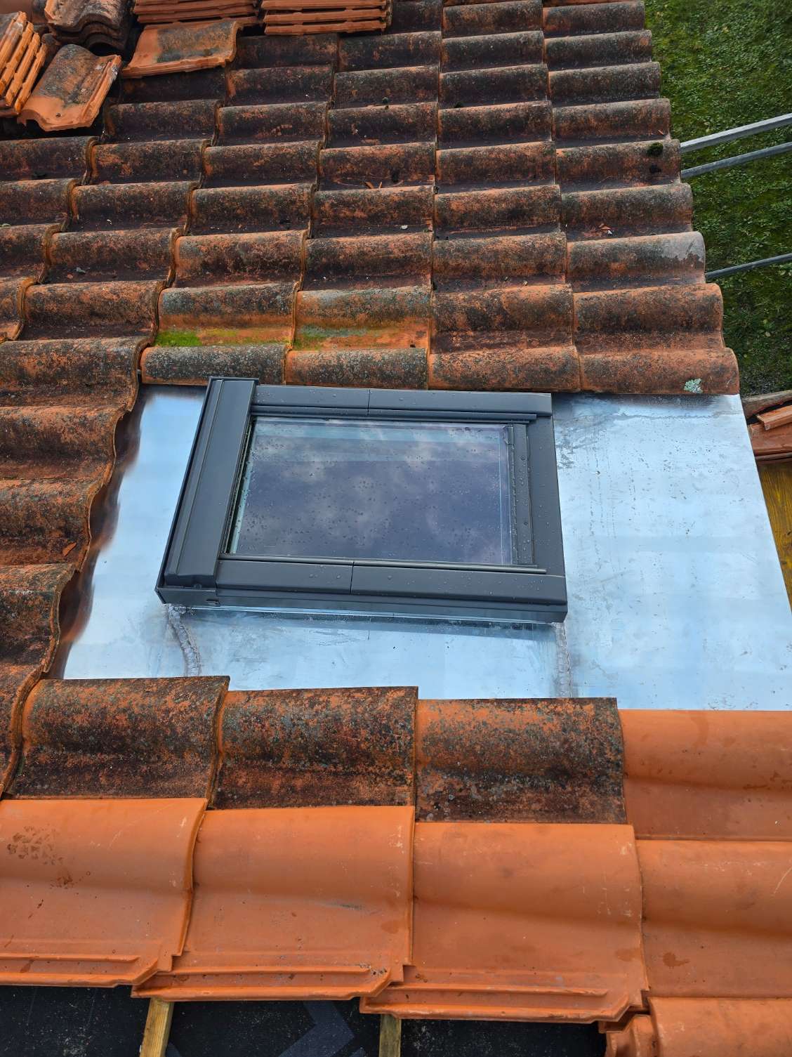 Zinguerie de la côte Pose de Fenêtres de Toit